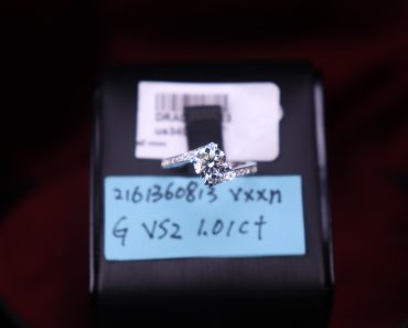 G VS2 1.01CT